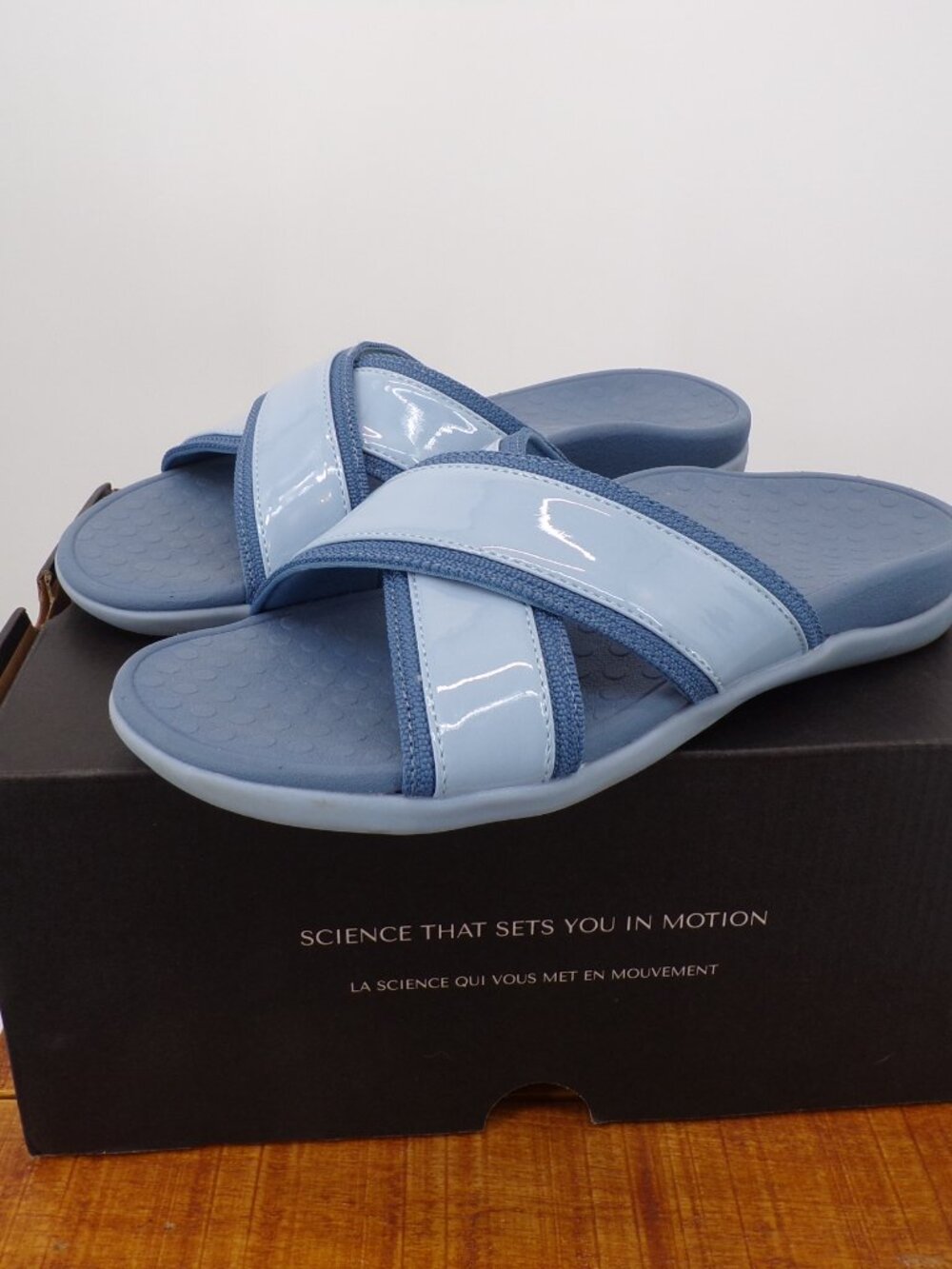 Vionic Womens Sandals Cross Strap Slide Orthotic Blue Size 7 - Picture 3 of 8